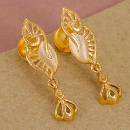 Gold Earrings 17B279056