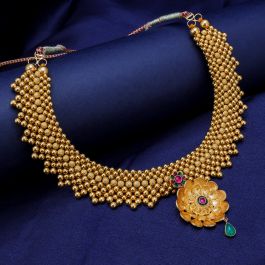 Gold Necklaces-18A153998