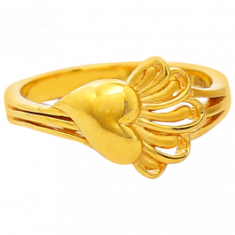 Lovely Heartine Design Gold Ring