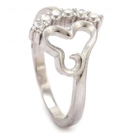 Sparkling Stoned with Fashionable Hearted Silver Ring