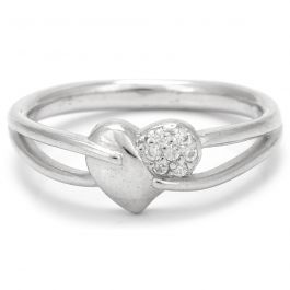 Dazzling Heart Design with Stone Silver Ring