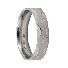 Matted Finish and Dotted Design Silver Ring