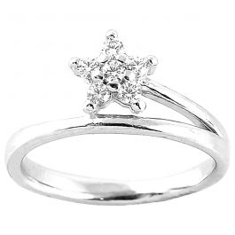 Sparkling Star Shaped Silver Ring