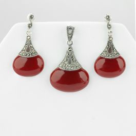 Dancing Red Stone Silver Pendants with Earrings Set